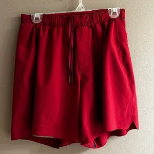 LULULEMON Men’s Small Burgundy 7” inseam light weight shorts Running shorts